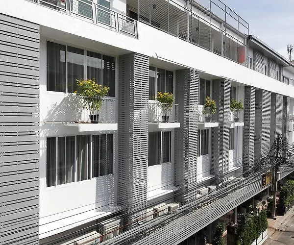 Ratchadamnoen Residence